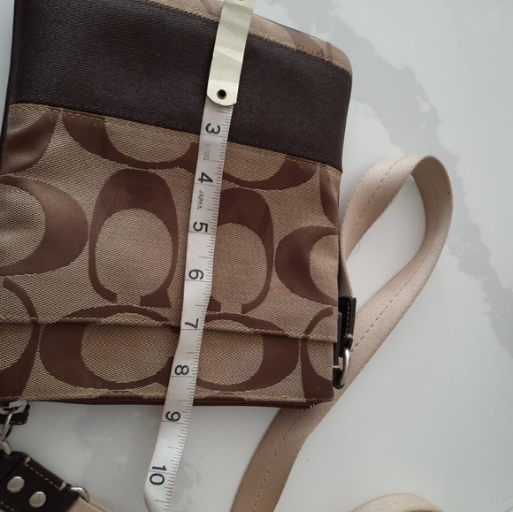 Coach crossbody - Picture 4 of 5